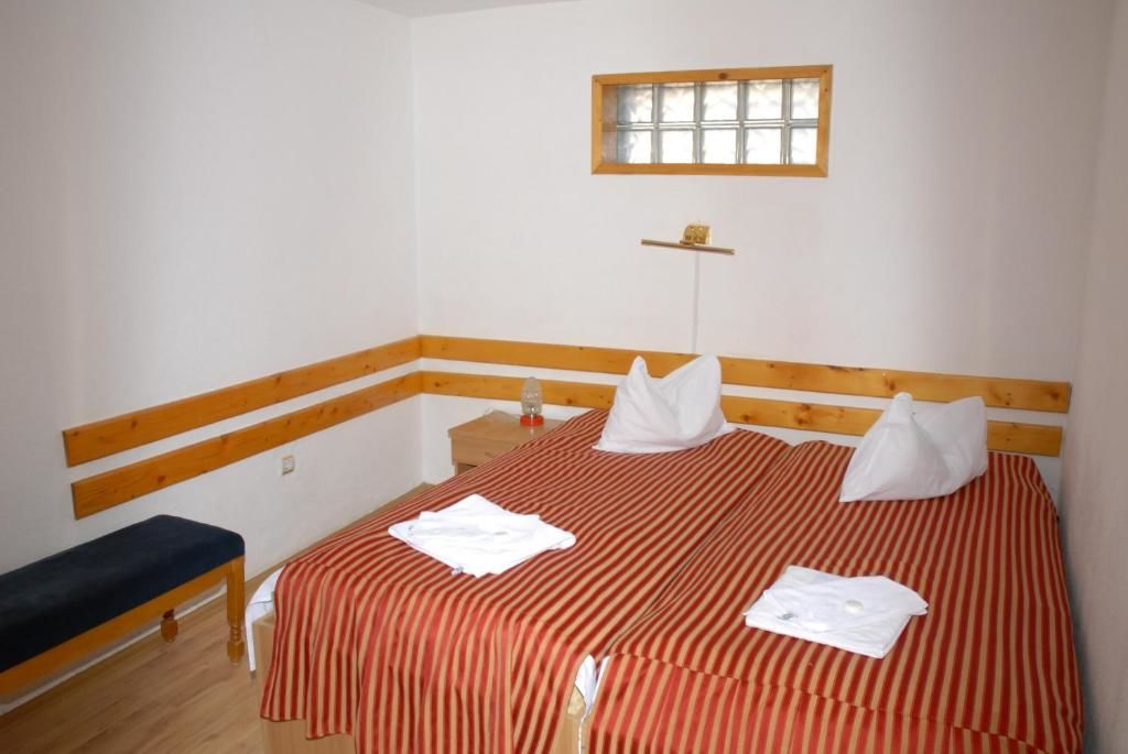 Гостевой дом HOSTEL Casa Cristina Буштени-56