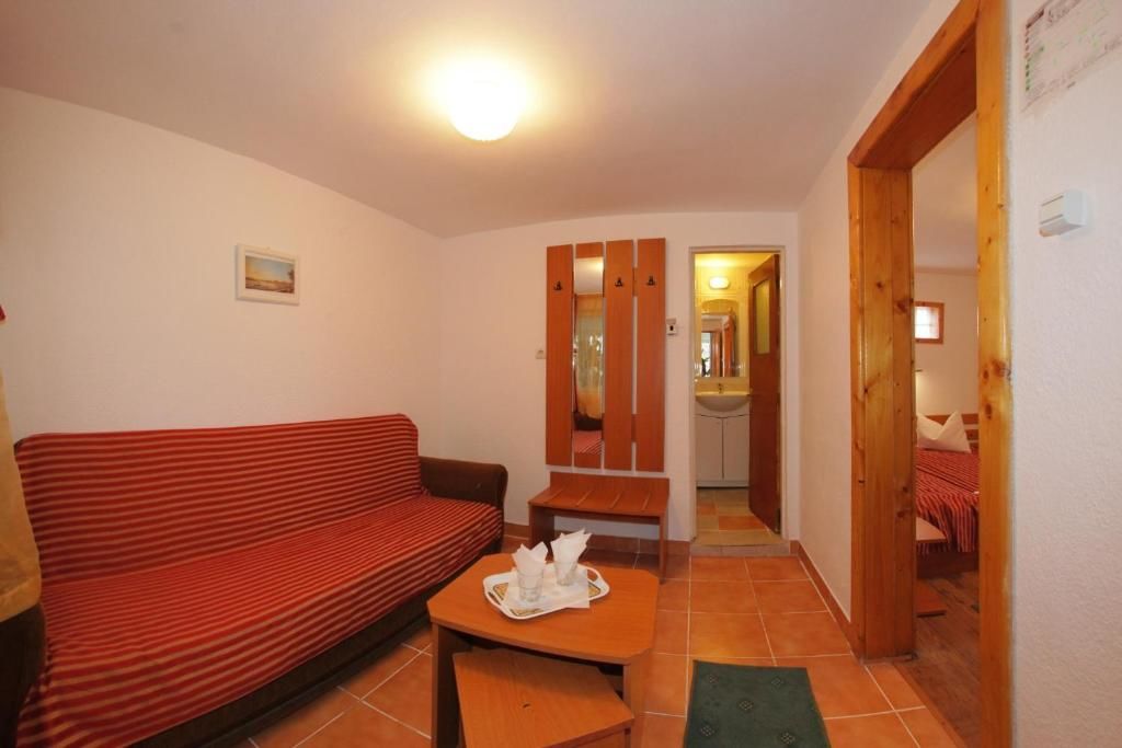 Гостевой дом HOSTEL Casa Cristina Буштени-59